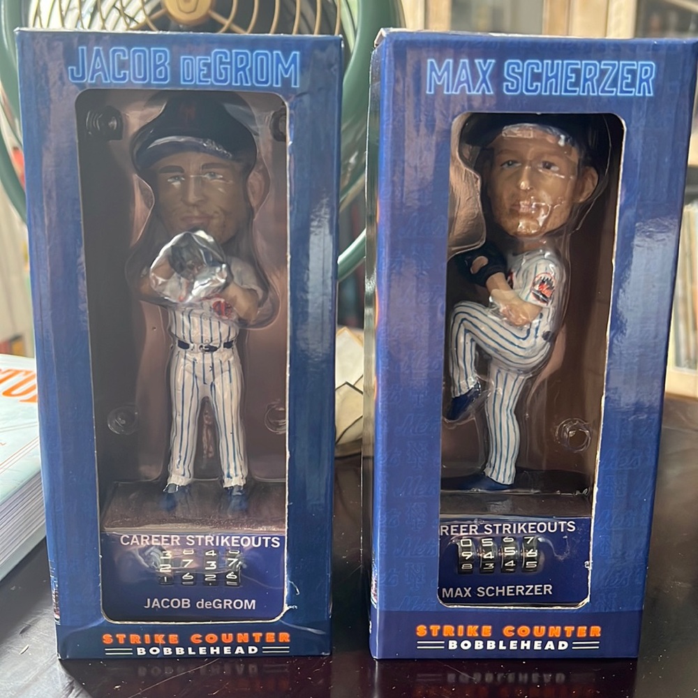 Mets bobblehead connecting series Jacob deGrom and Max Scherzer